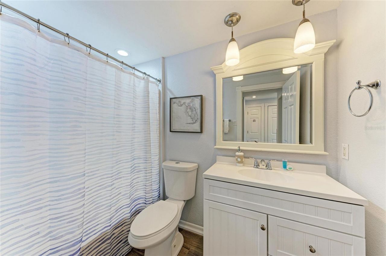 101 25th Street N, Unit 3, Bradenton Beach, FL 34217 Photo