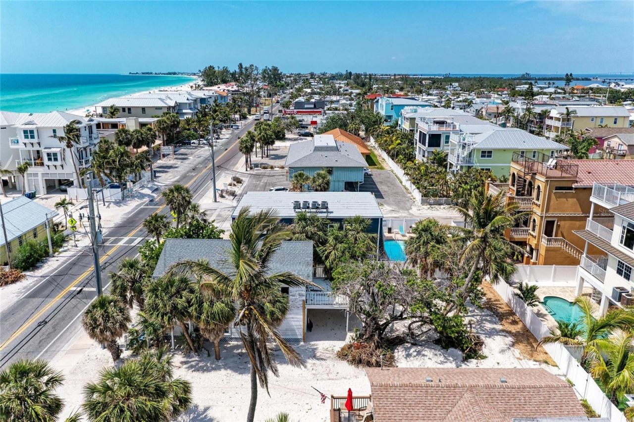 101 25th Street N, Unit 3, Bradenton Beach, FL 34217 Photo