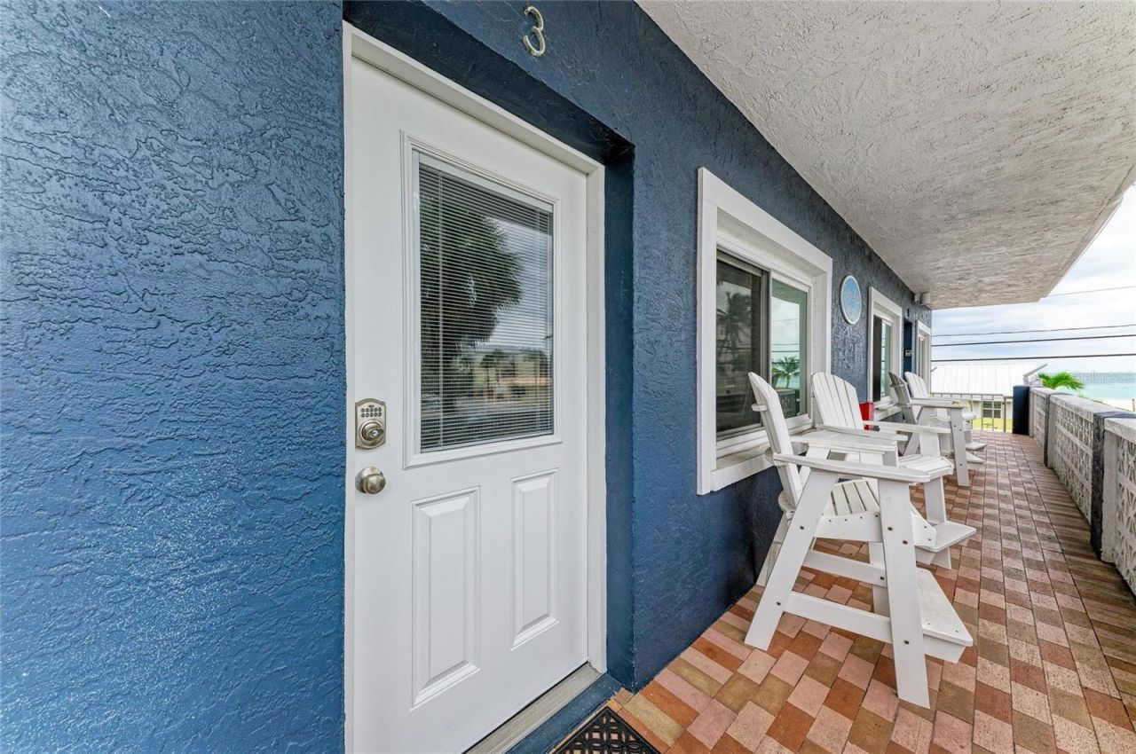 101 25th Street N, Unit 3, Bradenton Beach, FL 34217 Photo