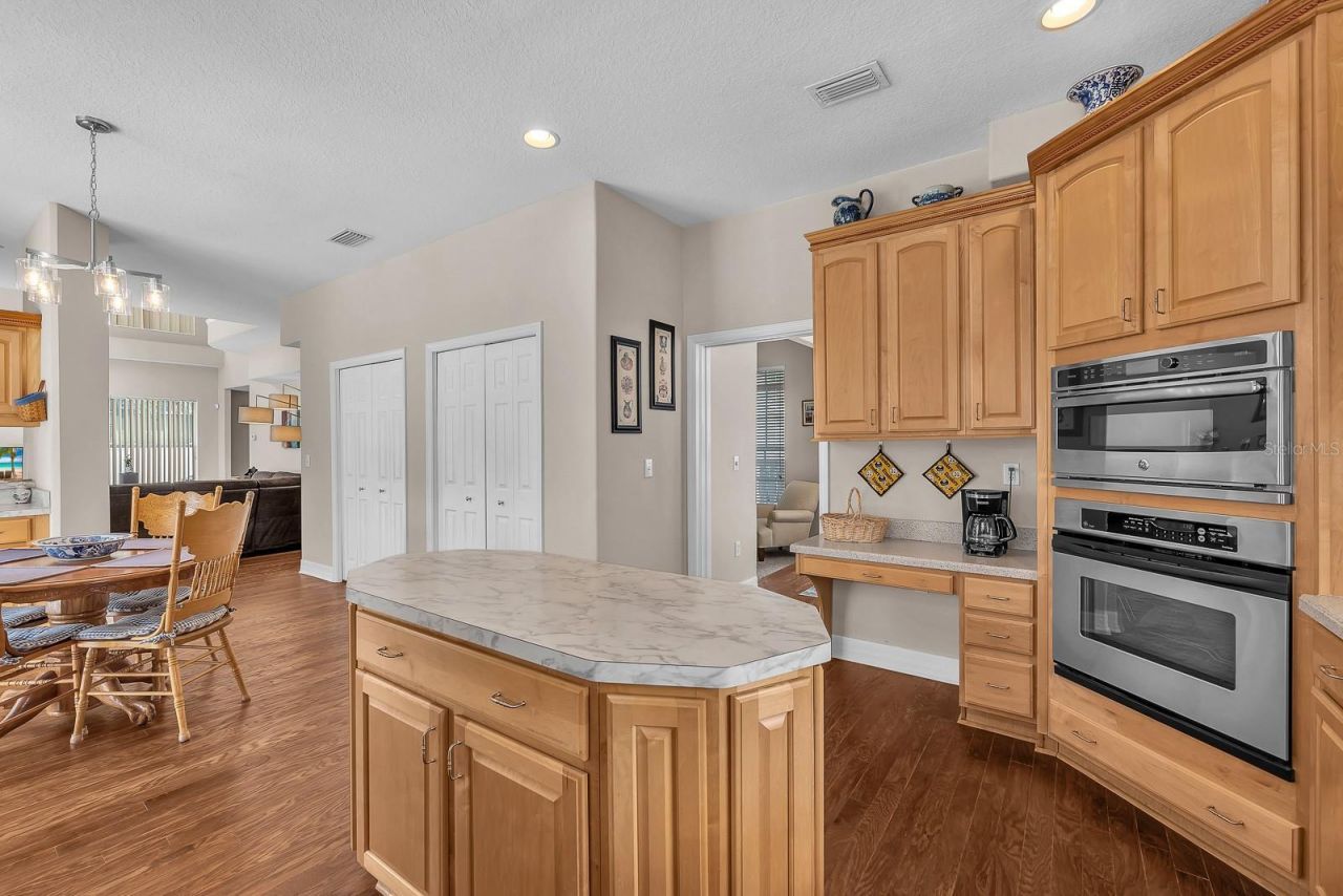 8805 Cross Landing Lane , Riverview, FL 33578 Photo