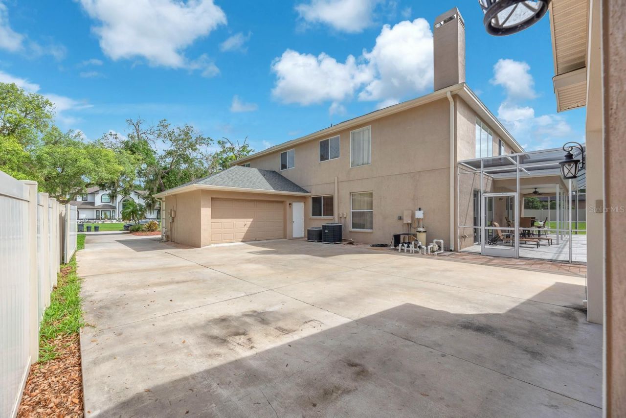 8805 Cross Landing Lane , Riverview, FL 33578 Photo