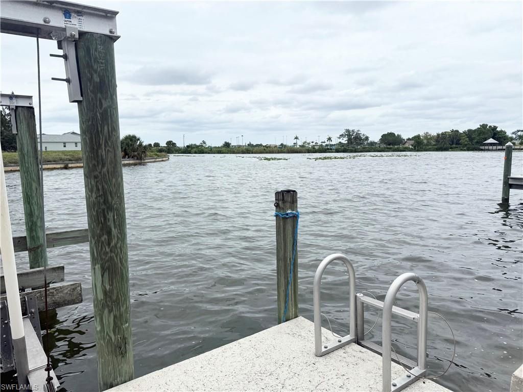 201 SW 8th St , Cape Coral, FL 33991 Photo
