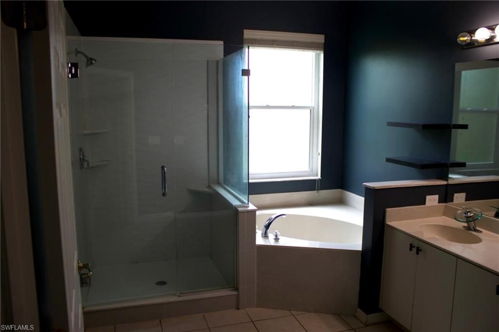 4213 Liron Ave , Unit 202, Fort Myers, FL 33916 Photo