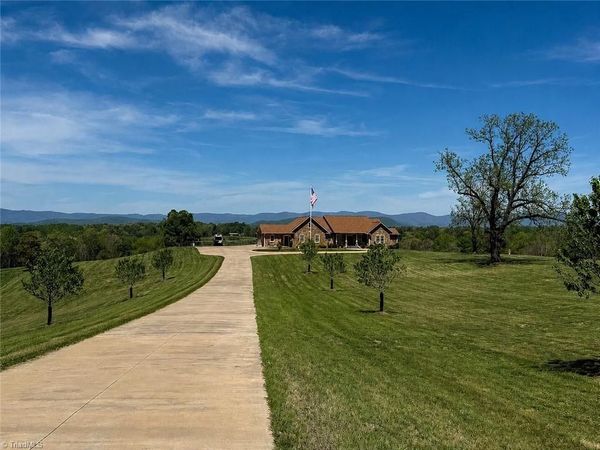 2831 Bethany Ford Road , Roaring River, NC 28669