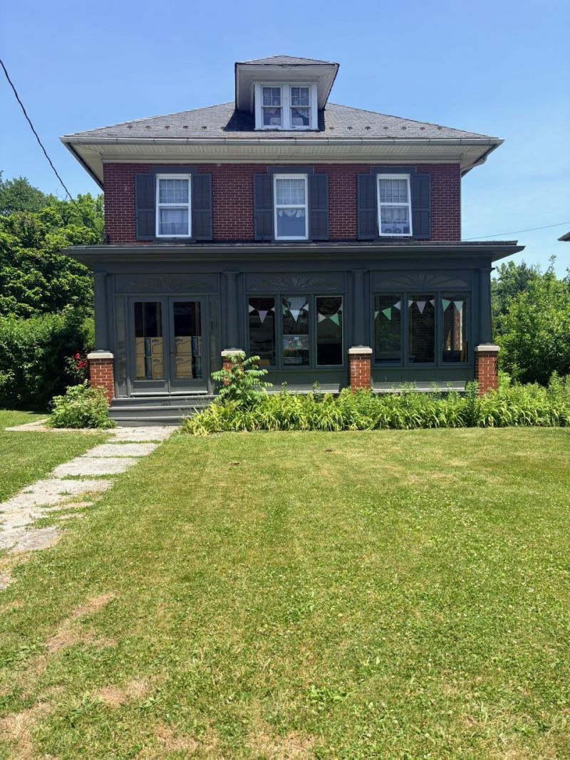 1939 WILLOW STREET PIKE, LANCASTER, PA 17602