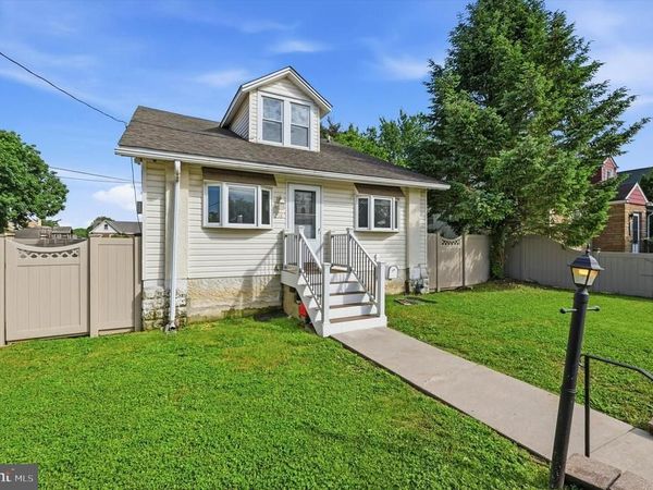 218 N SYLVANIA AVENUE , JENKINTOWN, PA 19046