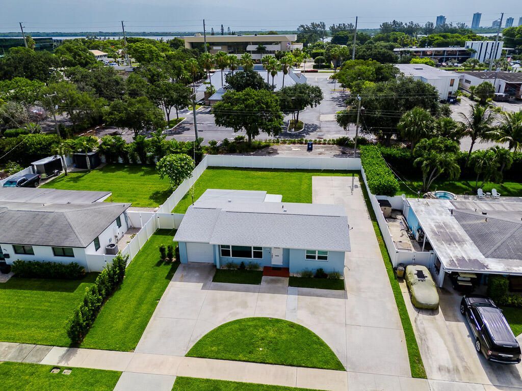 648 Eastwind Drive, North Palm Beach, FL 33408 Photo