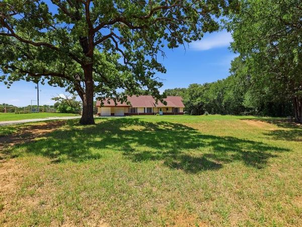 4298 Knob Road, Springtown, TX 76082