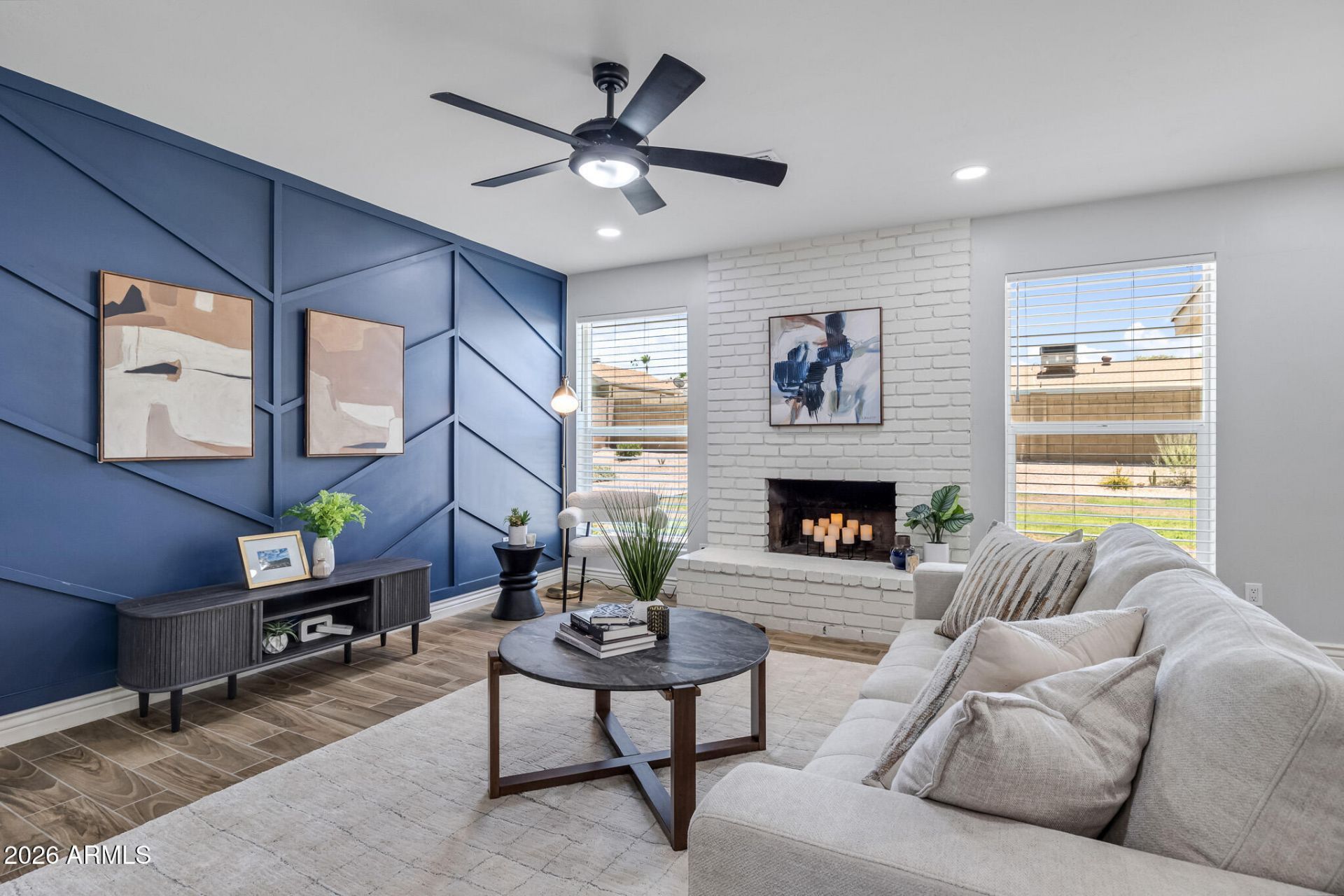 833 E Le Marche Avenue, Phoenix, AZ 85022 Main Photo