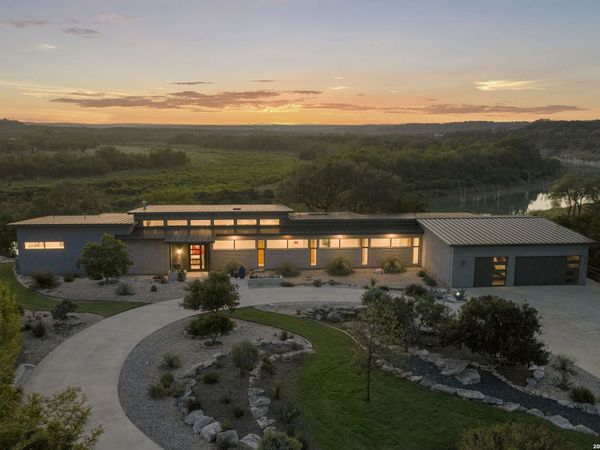 352 Arthur Ct, Spring Branch, TX 78070