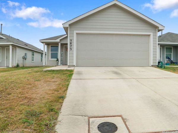 5875 COAHULIA RDG, Seguin, TX 78155