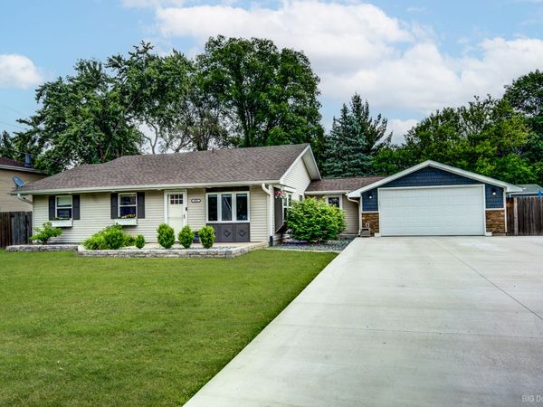 934 OGDEN Road, New Lenox, IL 60451