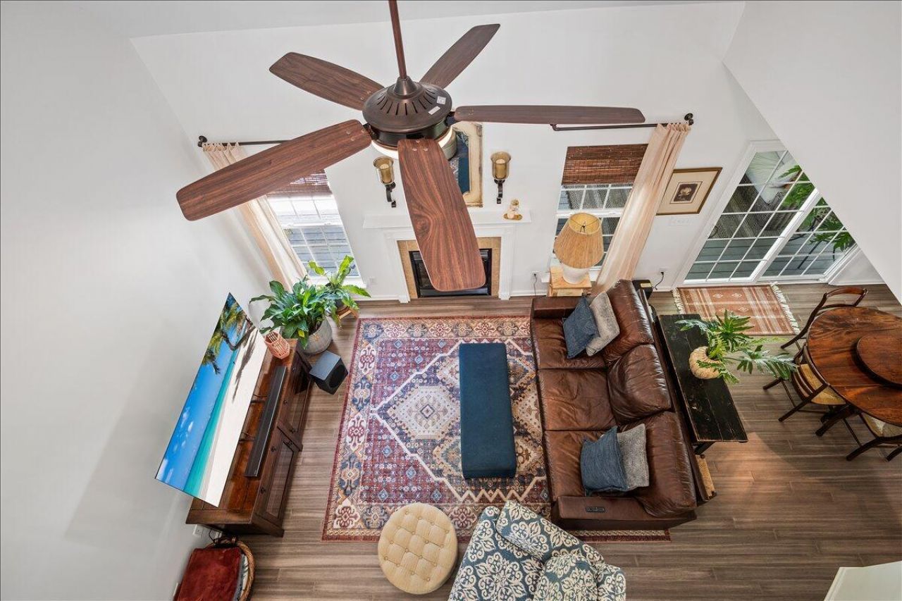 3148 Sonja Way Photo 11