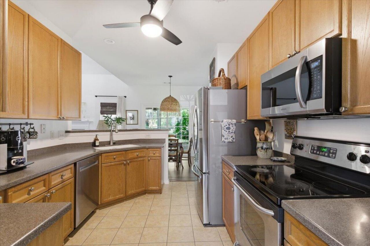 3148 Sonja Way Photo 16