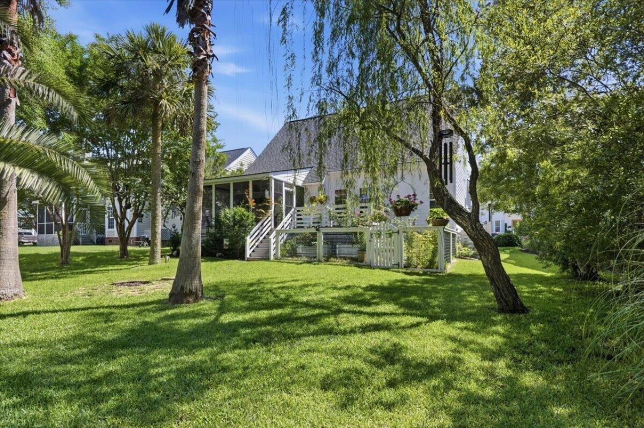 3148 Sonja Way Photo 9
