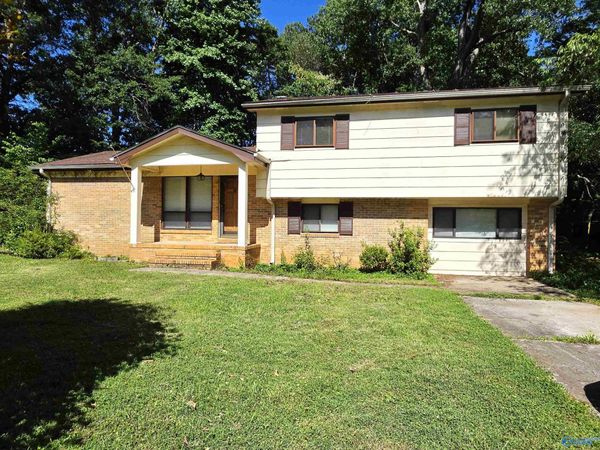 520 Seaborn Drive, Huntsville, AL 35806