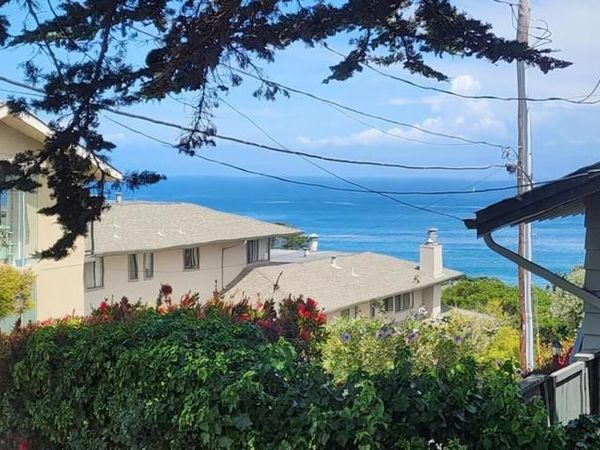 215 6th Street, Pacific Grove, CA 93950