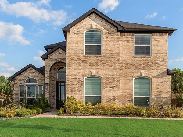 1112 E Hidden Lakes Drive, DeSoto, TX 75115