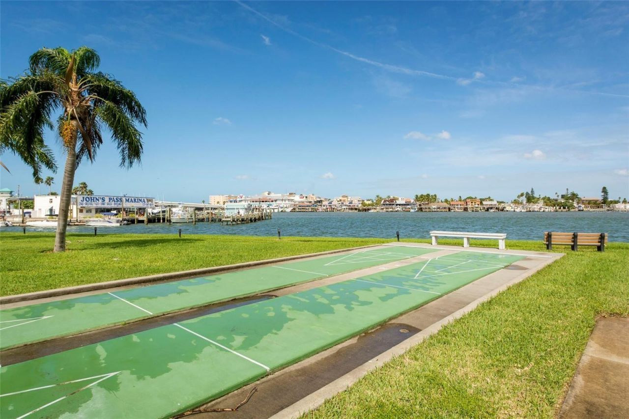 1 Key Capri, Unit 302E, Treasure Island, FL 33706 Photo