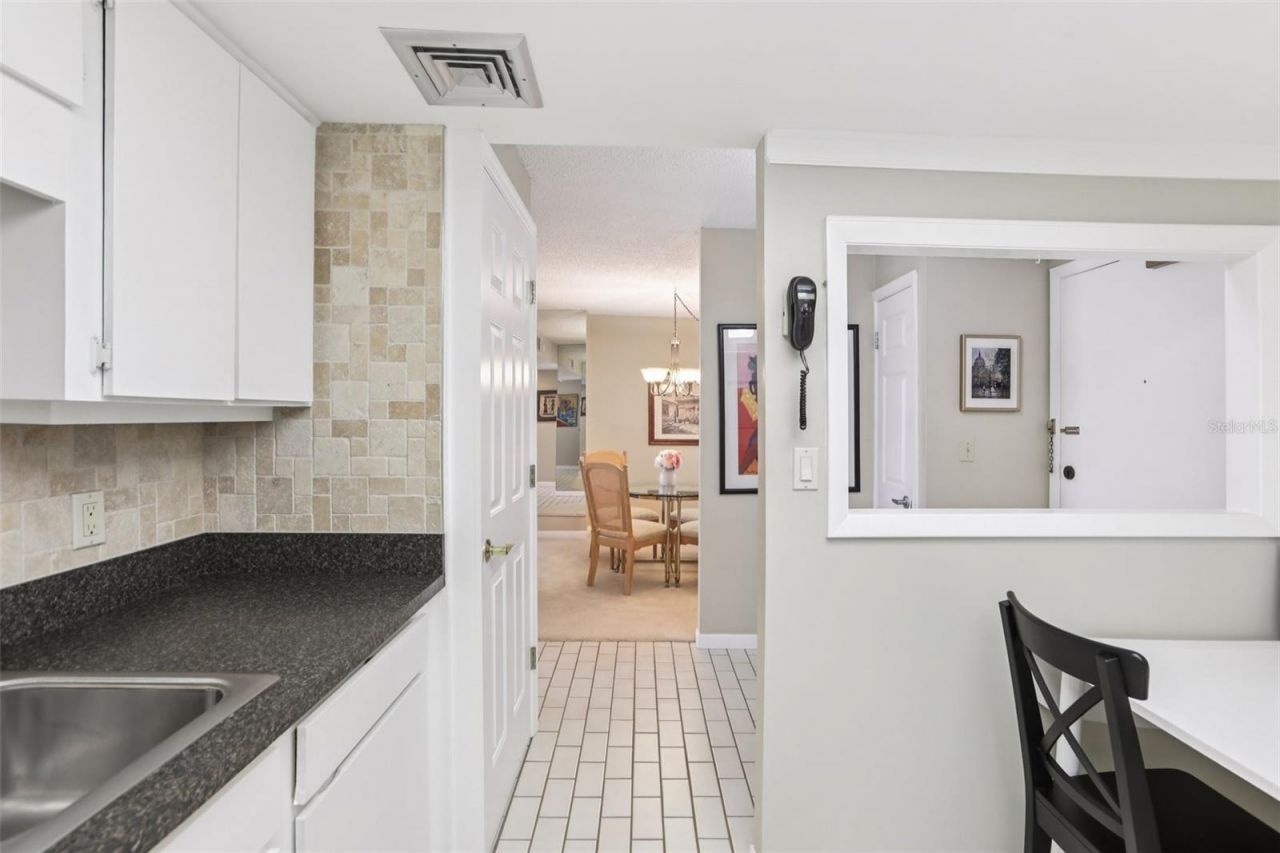 1 Key Capri, Unit 302E, Treasure Island, FL 33706 Photo