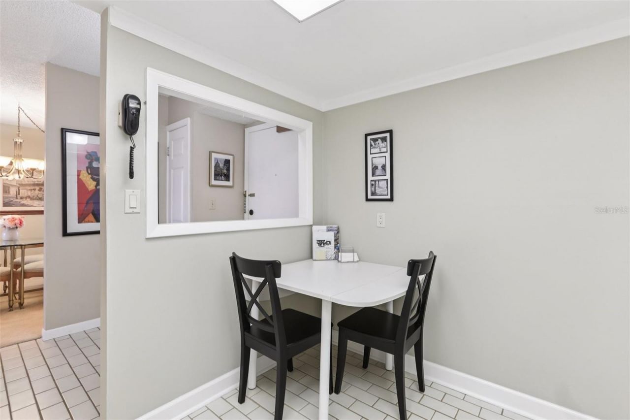 1 Key Capri, Unit 302E, Treasure Island, FL 33706 Photo