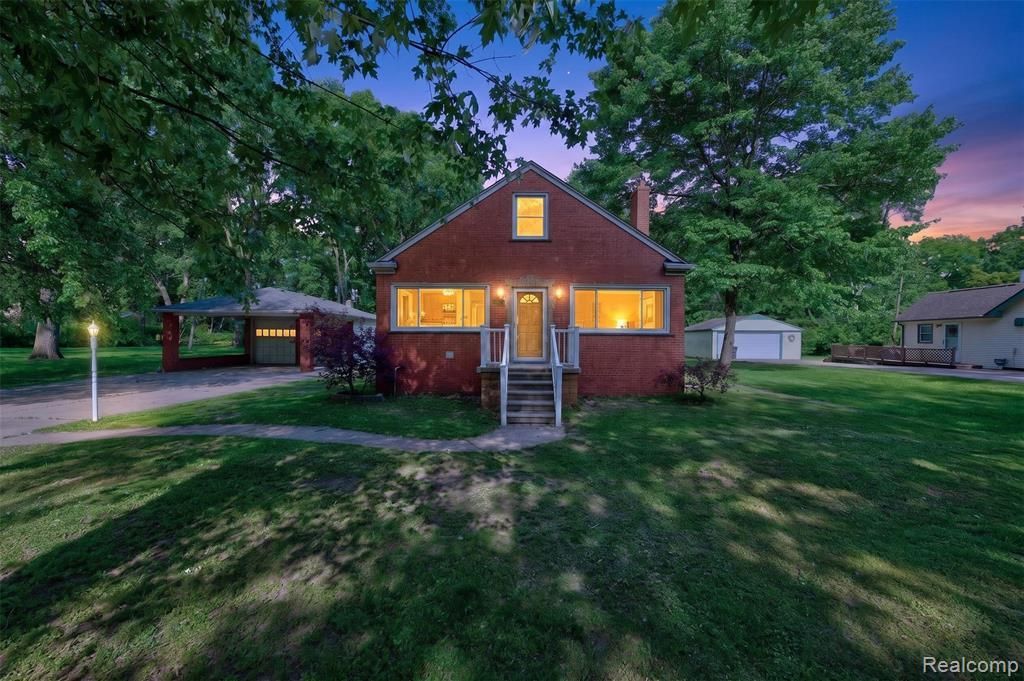 11115 Mckinley Street, Taylor, MI 48180 Main Photo