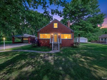 11115 McKinley Street, Taylor, MI 48180