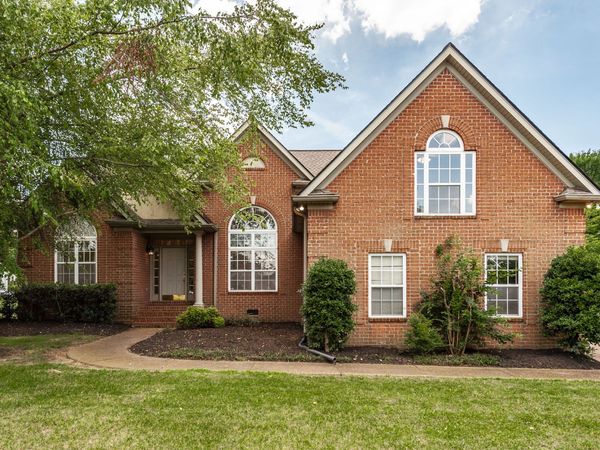 1703 Wrencrest Dr, Mount Juliet, TN 37122