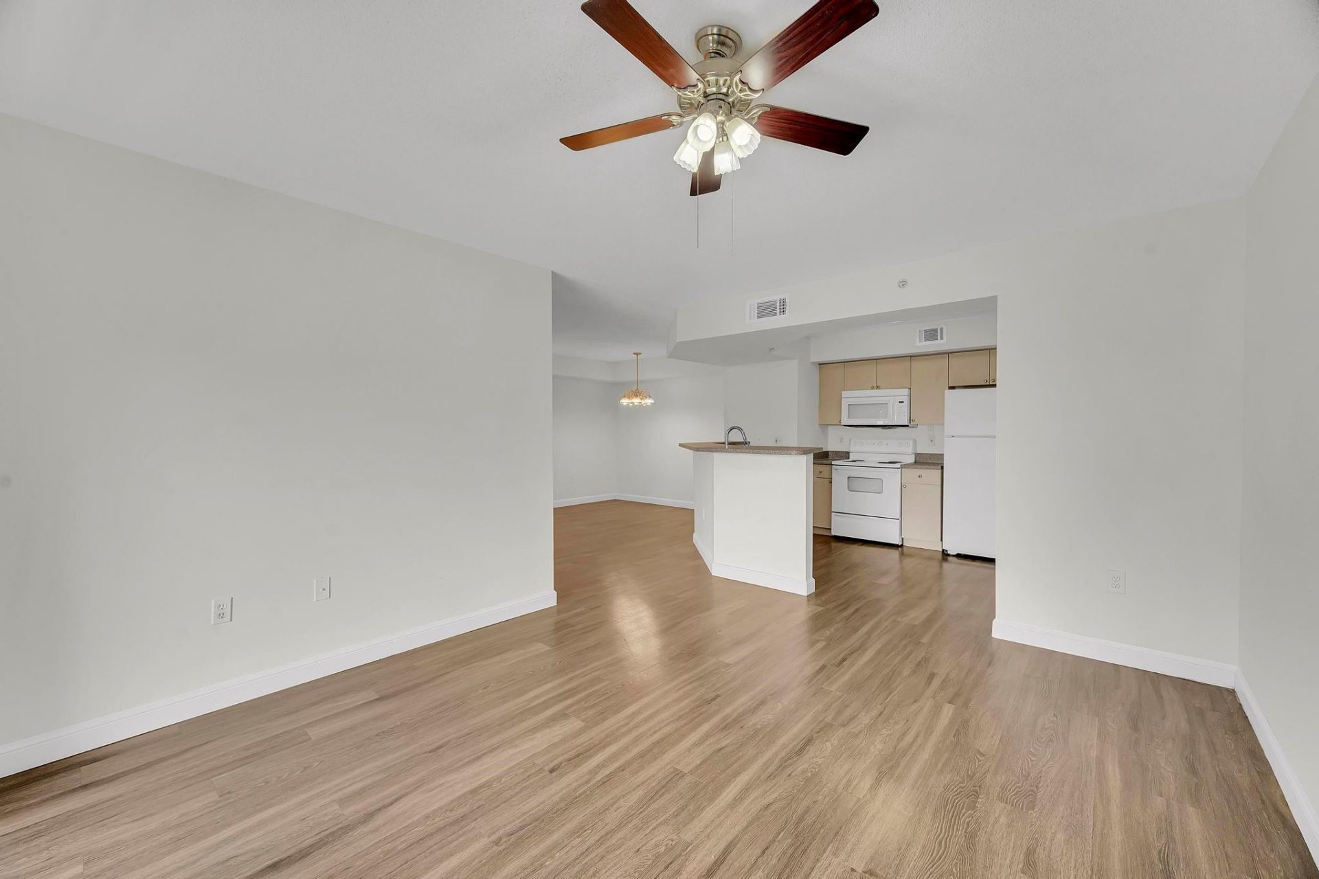3655 NW Adriatic Lane, Unit 307, Jensen Beach, FL 34957 Photo