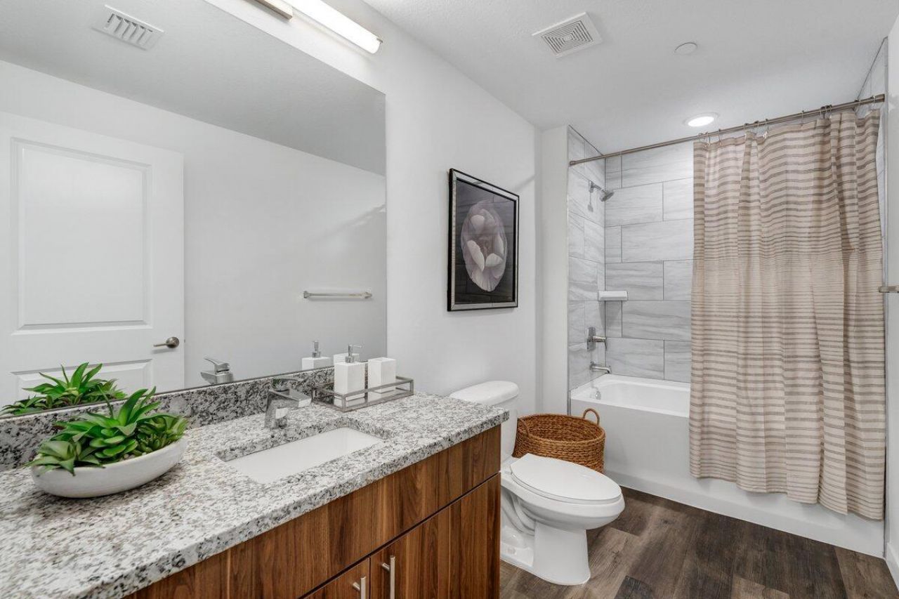 4260 Lakewood Road, Unit 302, Lake Worth Beach, FL 33461 Photo