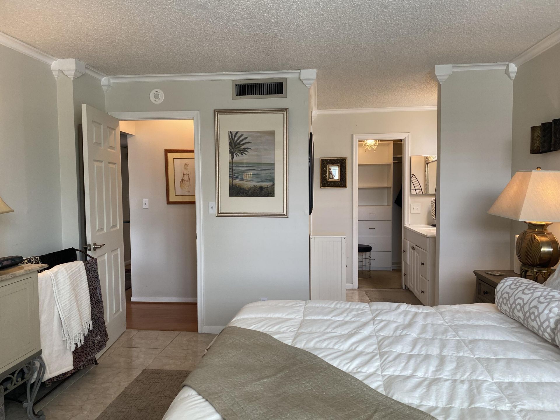 1 Royal Palm Way, Unit 201, Boca Raton, FL 33432 Photo