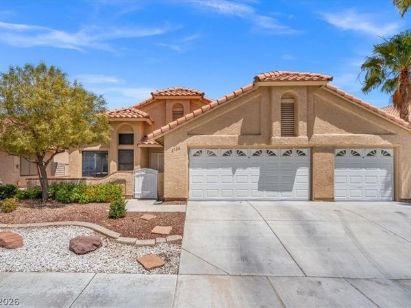 2720 Brookstone Court , Las Vegas, NV 89117