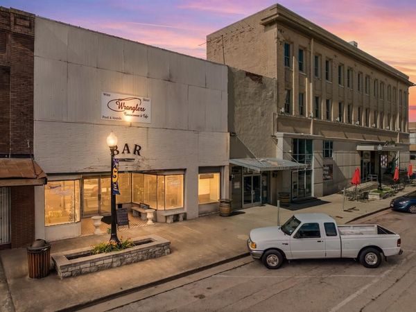 106 E Elm Street , Hillsboro, TX 76645