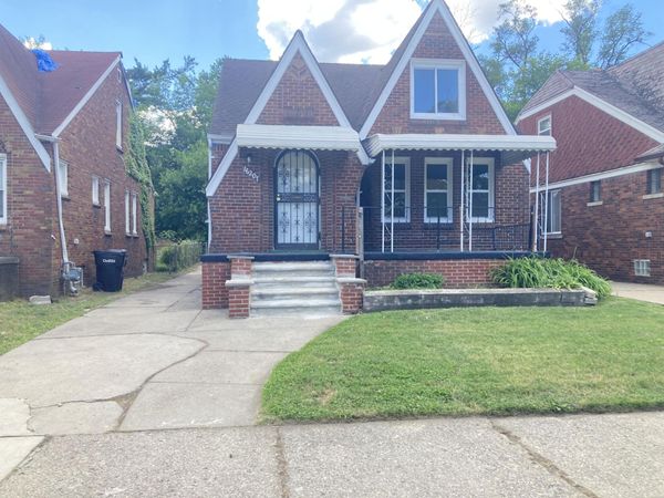 16207 Lesure Street, Detroit, MI 48235