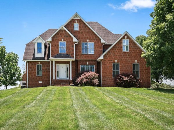 385 Thoroughbred Ln , Hartsville, TN 37074