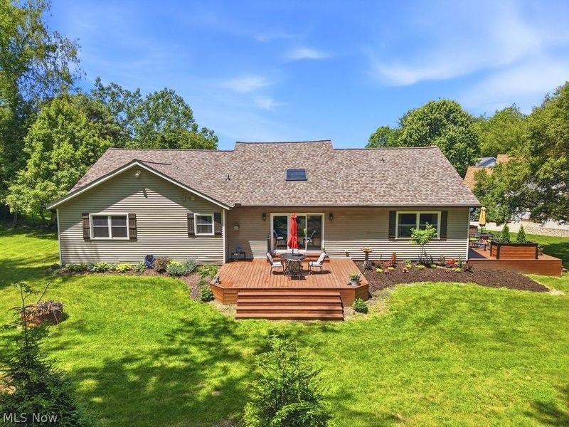 17357 Andras Drive, Walton Hills, OH 44146 Photo 2