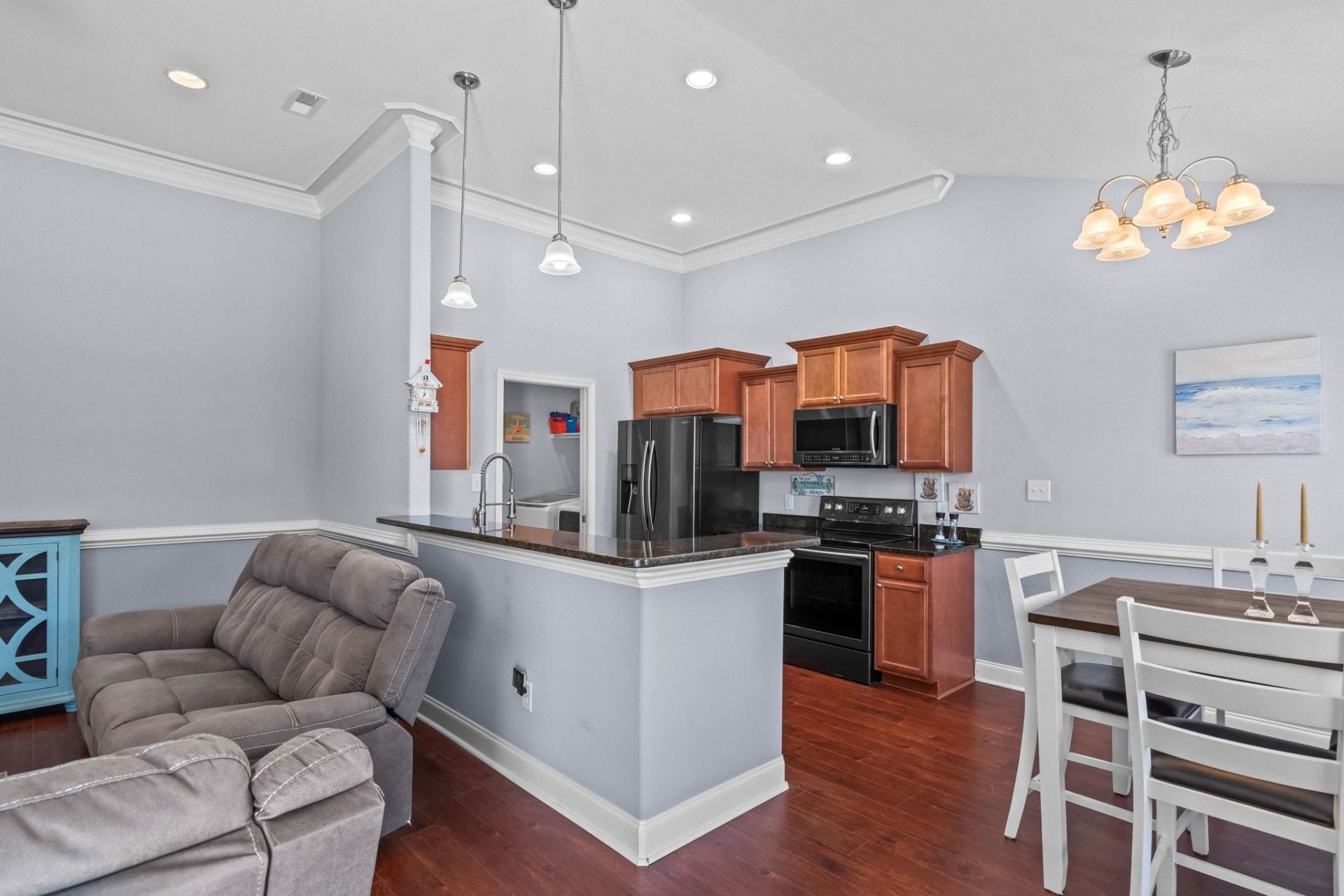 405 Bristlecone St.  Photo 19