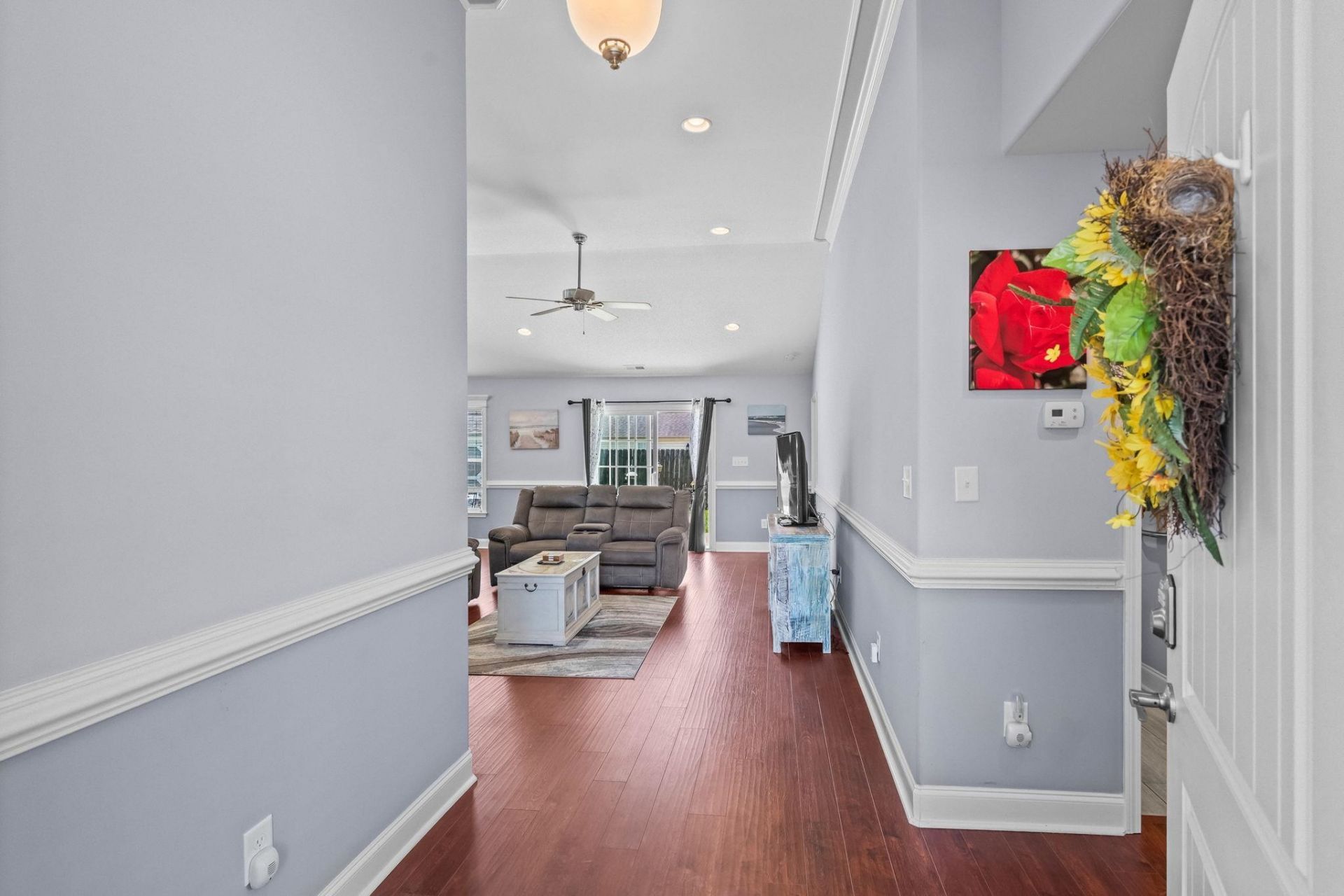 405 Bristlecone St.  Photo 5
