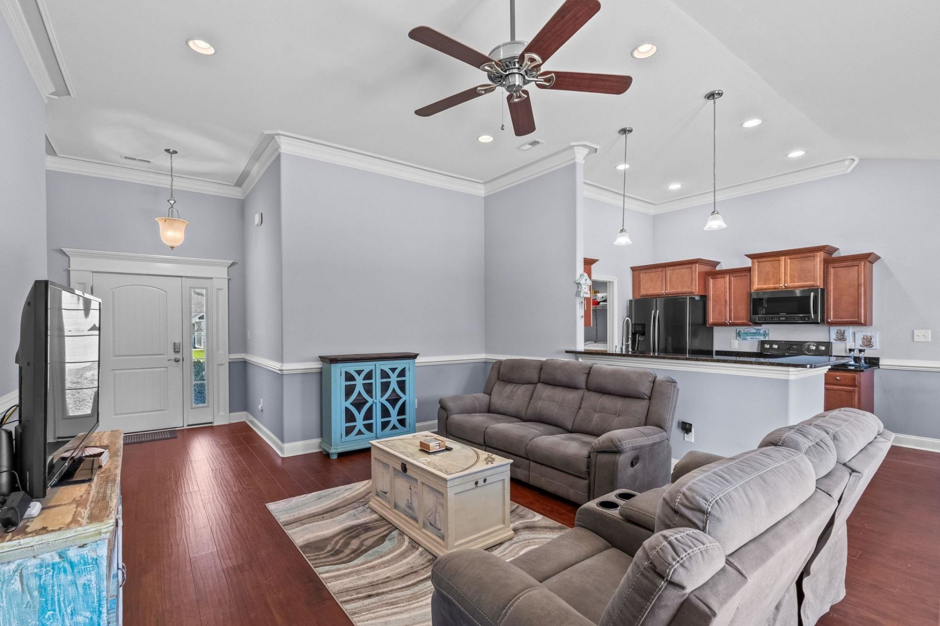 405 Bristlecone St. Photo 8