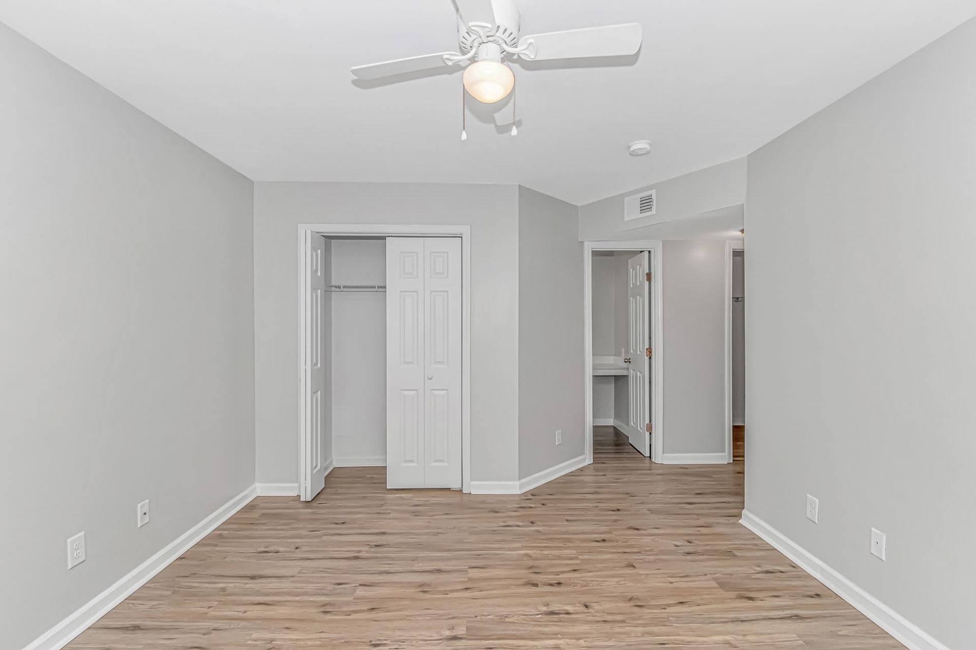 2258 Clearwater Dr.  Photo 18