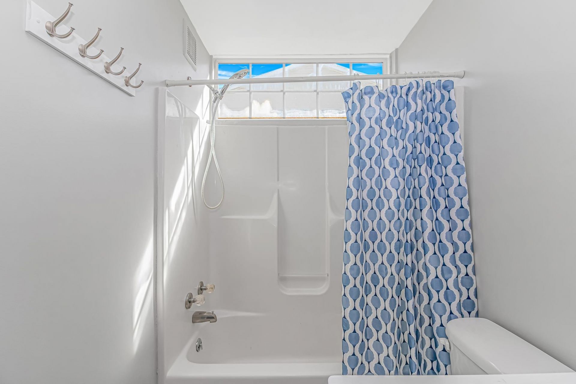 2258 Clearwater Dr.  Photo 20