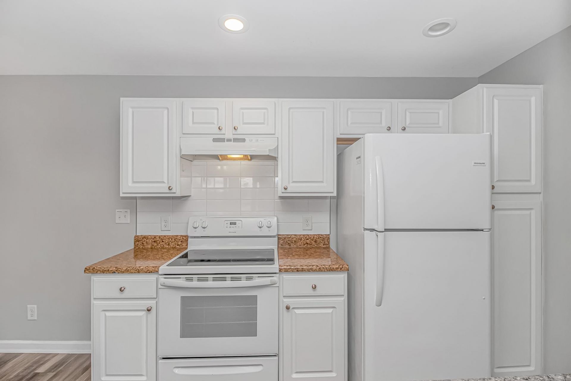 2258 Clearwater Dr. Photo 8