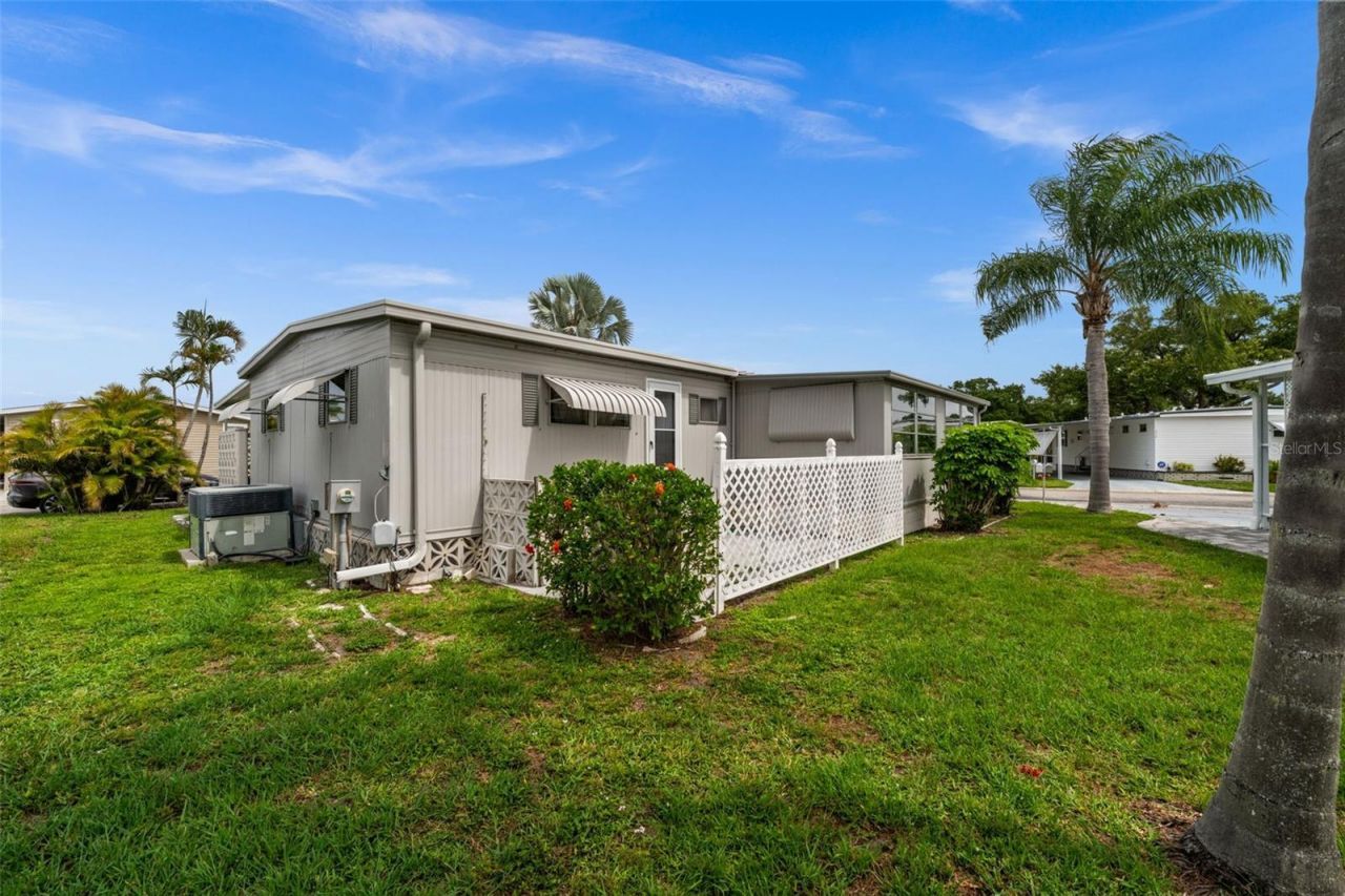 3318 Shingle Oak Terrace , Sarasota, FL 34237 Photo