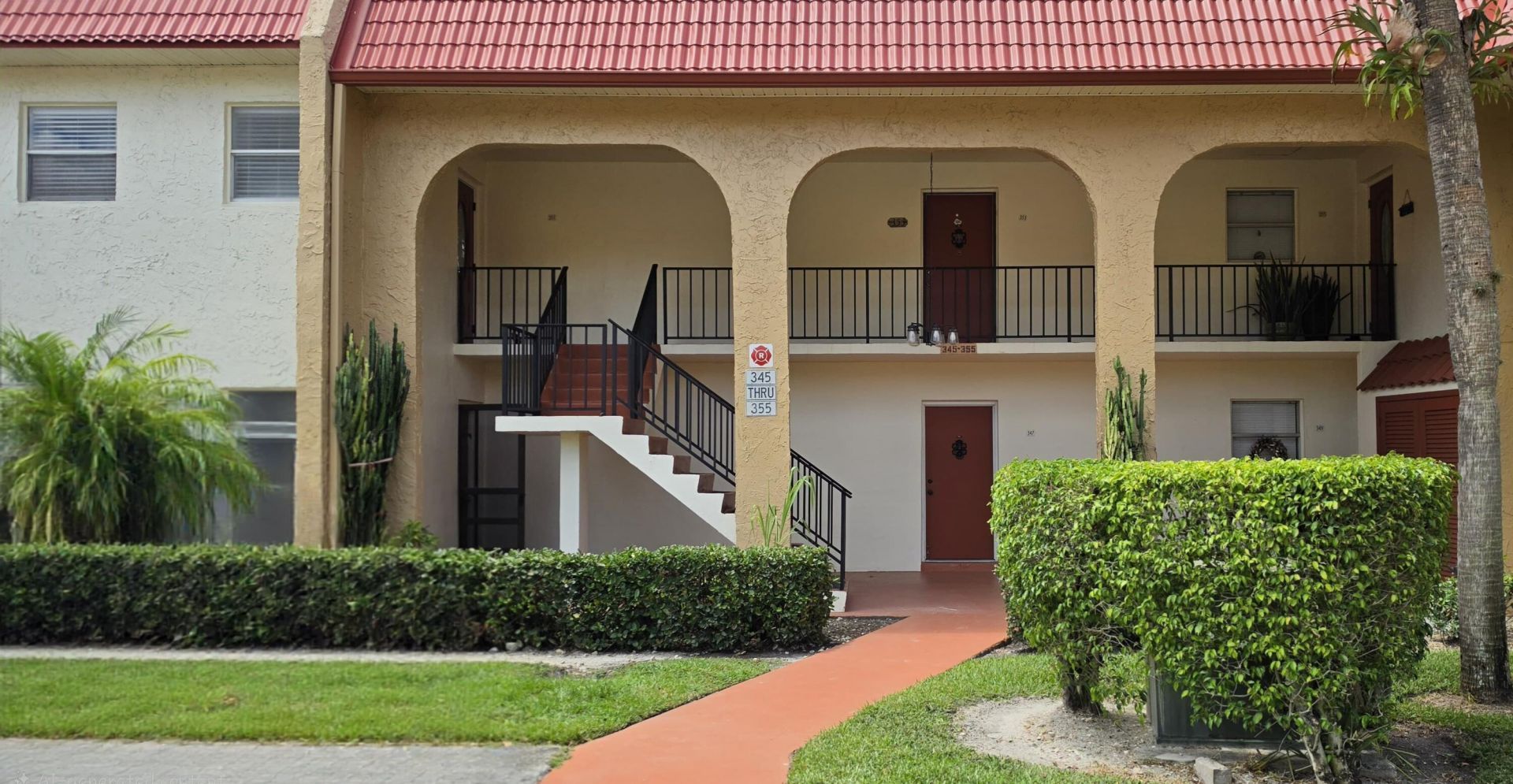 351 Lake Dora Drive, West Palm Beach, FL 33411 Photo