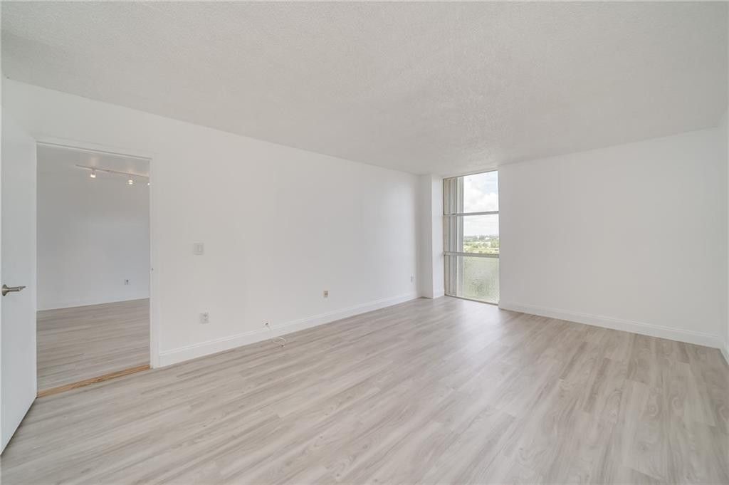 2350 NE 135th Street, Unit 1212, North Miami, FL 33181 Photo