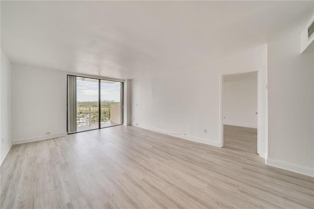 2350 NE 135th Street, Unit 1212, North Miami, FL 33181 Photo