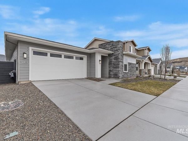 11757 W Anthos Ln, Kuna, ID 83634