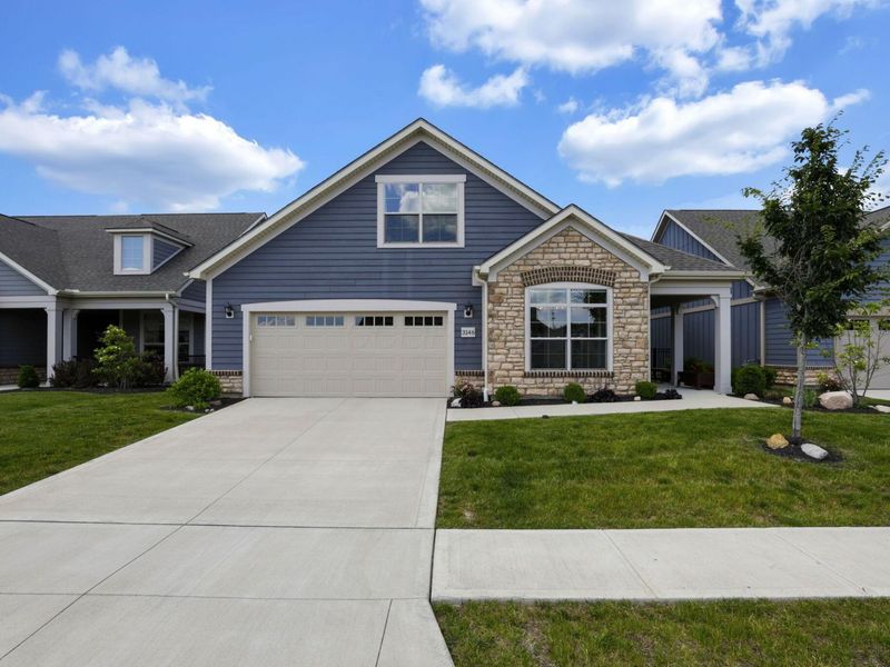 3146 Squier Loop, Powell, OH 43065 Photo 2