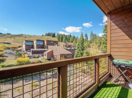 11591 Snowpeak Way, Unit #407, Truckee, CA 96161 Photo