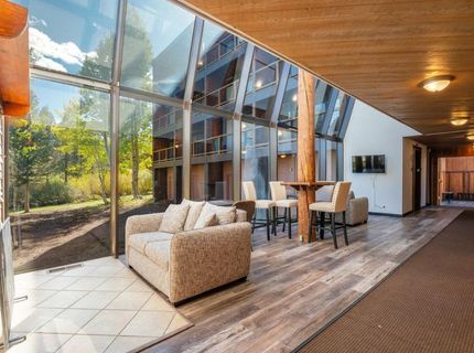 11591 Snowpeak Way, Unit #407, Truckee, CA 96161 Photo